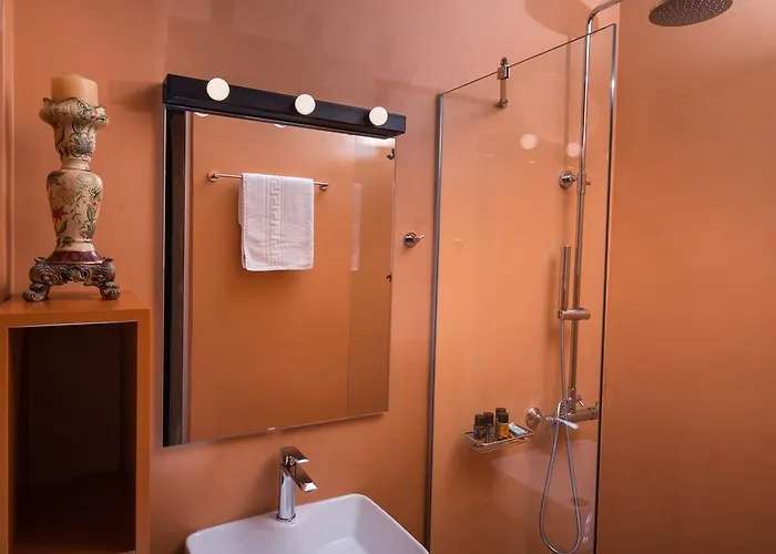 Nonnalena Boutique *