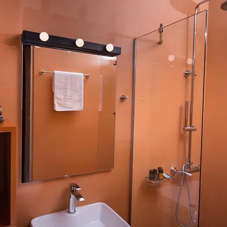 Nonnalena Boutique *